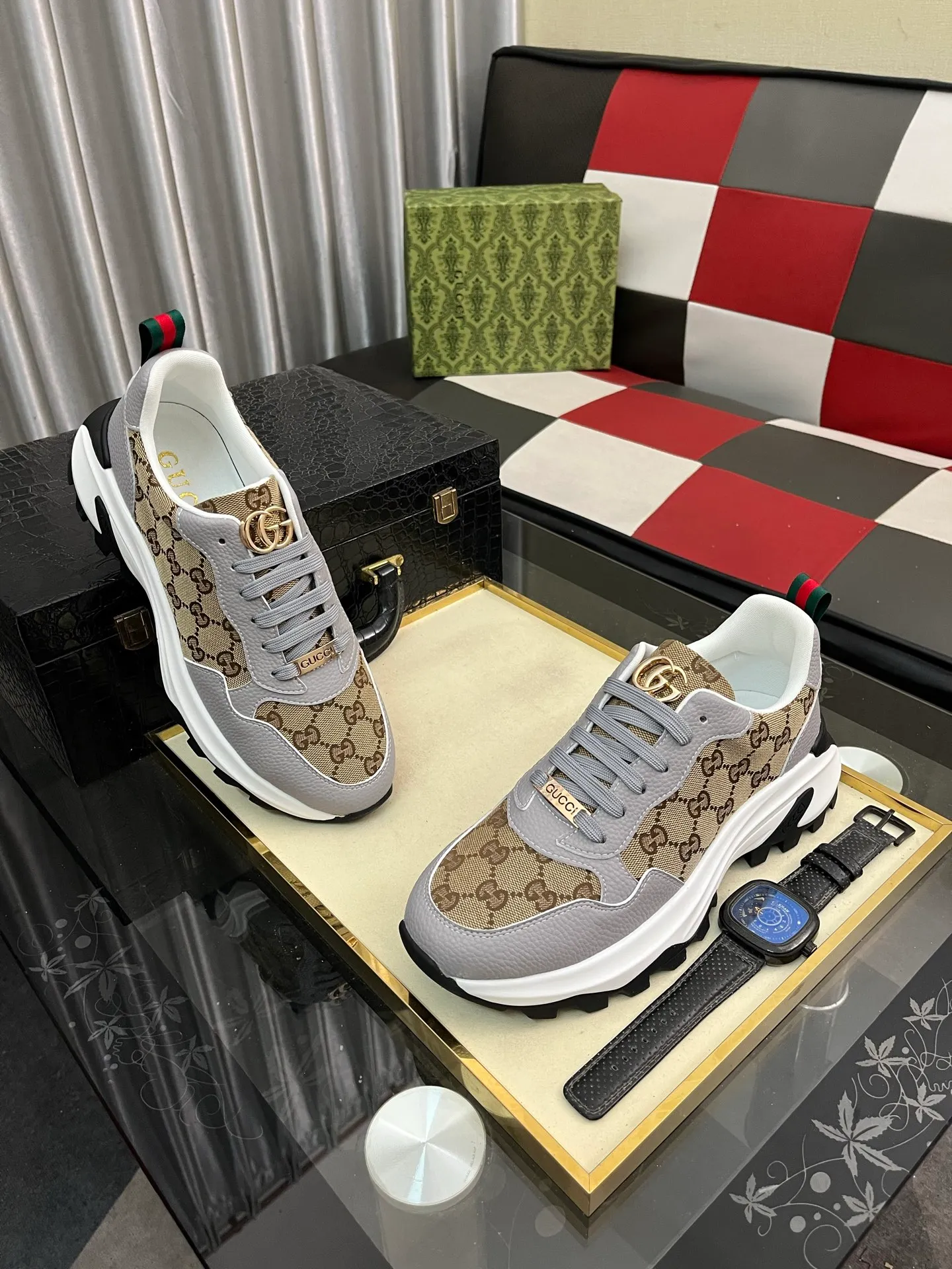 Men's shoes 💰458⌚️⌚️ Gucci •Gucci original quality. ~ Unique modern style sneakers. 🏃A must-have casual shoe for trendy men😍😍 Original brand imported from Italy, imported original leather, sheep lining (refuses to discolor and grind feet) Sole: Original sole provided by the original factory, French lazy style design ⚠️Fit to the feet, original quality attached, super comfortable original sole, code number: 38-444️⃣Colors available